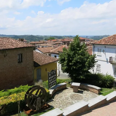 Locazione Turistica Casa Serra Montegrosso dʼAsti