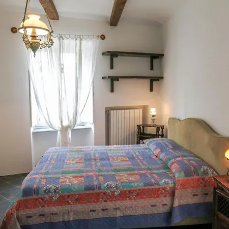 Locazione Turistica Casa Serra Montegrosso dʼAsti